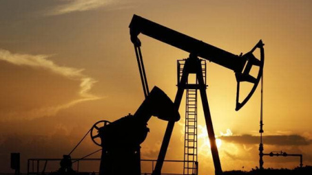 Giá dầu thô quốc tế đồng loạt giảm trong ngày 31/10