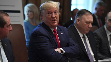 [Tin ảnh] Ông Trump sẵn sàng gỡ bỏ thuế quan cho Trung Quốc?