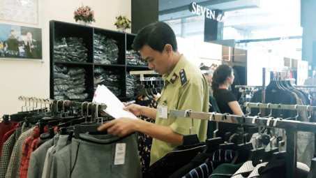 Đồng loạt kiểm tra 5 điểm kinh doanh Seven.Am trên địa bàn Hà Nội