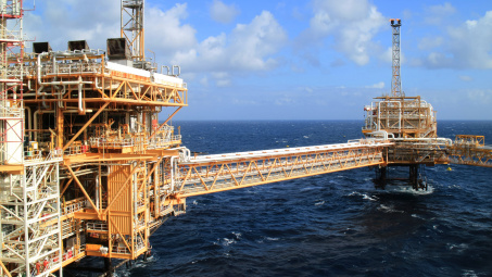 Giá dầu thô giảm trước khả năng OPEC+ không đẩy mạnh cắt giảm sản lượng