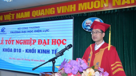 Sinh viên khối Kinh tế - Đại học Điện lực tự tin "bước ra" đời