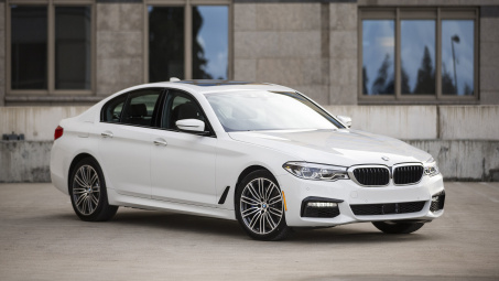 Giá những dòng xe "hot" của BMW bất ngờ giảm mạnh tại thị trường Việt Nam