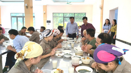 Công đoàn Vinachem đảm bảo 100% người lao động có Tết