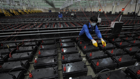 Giá chì giảm do dự trữ chì tăng lên mức cao nhất trong 1,5 năm trở lại đây