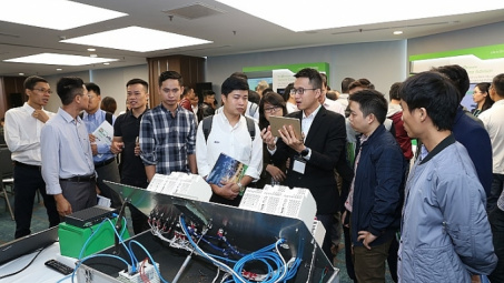 Schneider Electric đón đầu xu hướng số hóa trong sản xuất công nghiệp