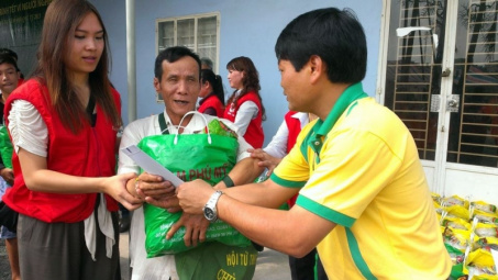 Người lao động Nhà máy Đạm Phú Mỹ với chương trình từ thiện “Ngàn tấm bánh, Vạn nghĩa tình”