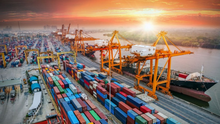 Xuất siêu chính thức cán mốc 11 tỷ USD