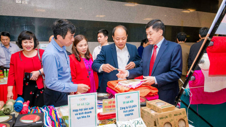 Kết nối các sản phẩm OCOP vào các điểm giới thiệu và bán sản phẩm OCOP