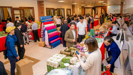 Hàng trăm doanh nghiệp tìm cơ hội kết nối, bắt tay “đẩy thuyền” OCOP đi xa hơn