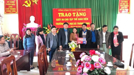 Người lao động ngành Giấy ấm áp nhiều hoạt động “nhường cơm sẻ áo”, tết là sẻ chia