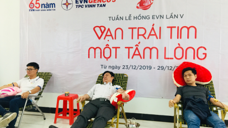 Nhiệt điện Vĩnh Tân hiến tặng máu để cứu chữa cho bệnh nhân nghèo
