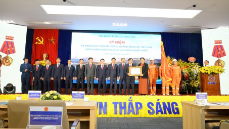 65 năm vì dòng điện thân yêu cho Tổ quốc