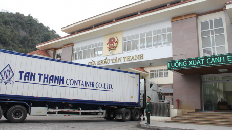 Thêm gần 1.500 xe hàng thông quan qua các cửa khẩu biên giới phía Bắc trong ngày 3/5