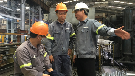 Viết lịch sử Thép Việt - Sing qua câu chuyện của ba thế hệ