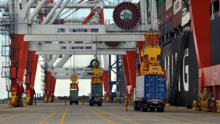 Việt Nam đứng thứ 3 về xuất nhập khẩu trong ASEAN