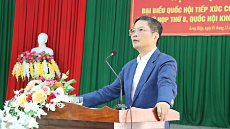 Bộ trưởng Trần Tuấn Anh tiếp xúc cử tri tỉnh Quảng Ngãi