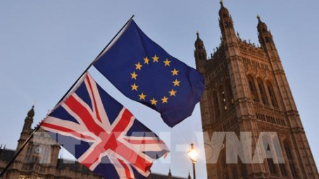 Anh ký thỏa thuận duy trì hoạt động thương mại với Thụy Sĩ sau khi rời EU