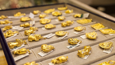 Sát ngày Vía thần tài: Giá vàng trong nước cao hơn giá thế giới