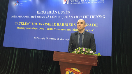 Hỗ trợ doanh nghiệp xuất khẩu vượt hàng rào phi thuế quan