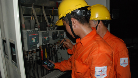 “Màu áo cam” âm thầm trong những ngày cuối năm