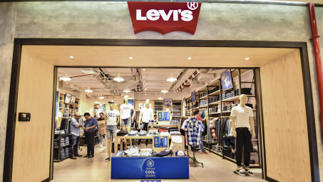 Tự biến mình thành startup, doanh thu 2017 của Levi’s lập kỷ lục sau gần 2 thập kỷ