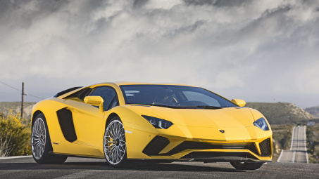 Siêu xe nào được tìm kiếm nhiều nhất trên mạng internet trong 10 năm qua?