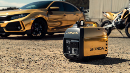 Honda ra mắt bộ sưu tập xe mạ vàng cực độc, có cả xe cắt cỏ