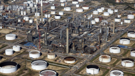 Giá dầu thế giới 12/3 tăng sau khi Bộ trưởng Saudi Arabia khẳng định quan điểm về giá dầu