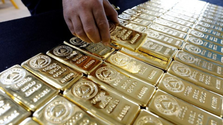 Bất ổn gia tăng xung quanh việc Anh rời EU đẩy giá vàng tăng lên