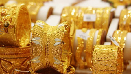 Vàng chạm mức cao nhất gần 2 tuần khi bất ổn xung quanh tiến trình Brexit dịu bớt