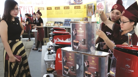 “Cờ đến tay” Vinacafé