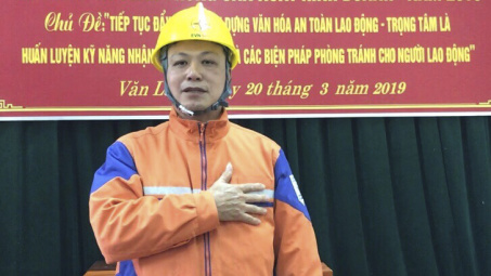 Người công nhân ưu tú của Điện lực Văn Lãng