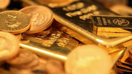 Giá vàng hôm nay 27/3: Đồng USD phục hồi chặn đà tăng của giá vàng