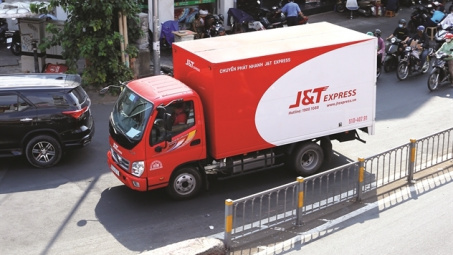 Những mũi tấn công mới trên thị trường giao nhận