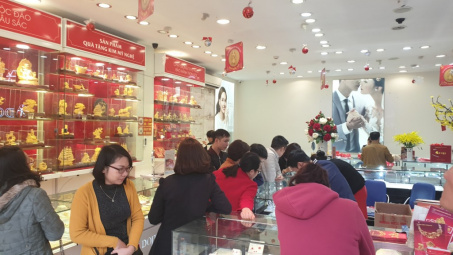Giá vàng hôm nay 8/3 đi ngang