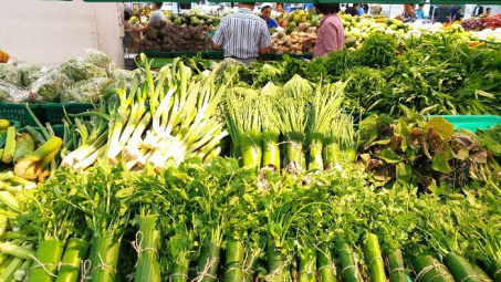 Hàng loạt kênh bán lẻ hiện đại dùng lá chuối gói thực phẩm