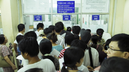 Hà Nội điều chỉnh giá khám chữa bệnh, người có BHYT hưởng lợi