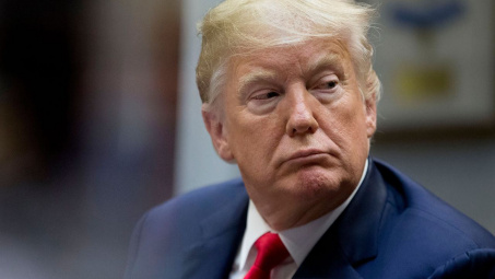 Tin ảnh: Nếu không phải tổng thống, ông Trump sẽ bị truy tố