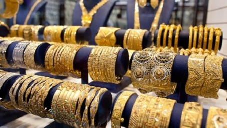 Giá vàng hôm nay 3/4: IMF dự báo tăng trưởng kinh tế kích thích giá vàng đi lên