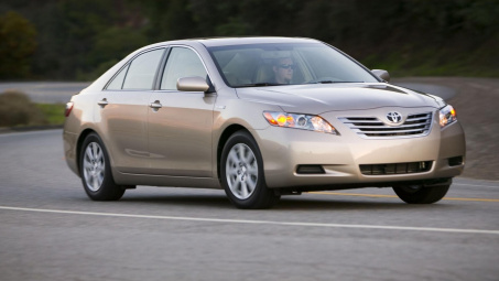 Giá bán xe Toyota Camry 2009 hiện nay là bao nhiêu?