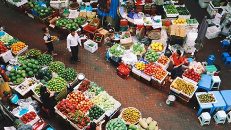 Thương mại điện tử 'làm mới' bán lẻ truyền thống