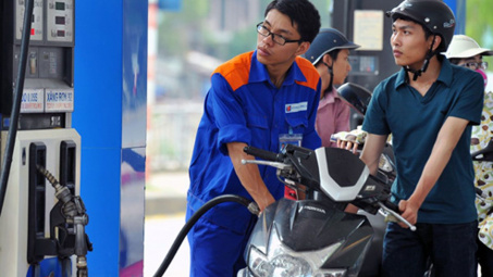 Giá xăng tăng gần 1.000 đồng/lít từ 16h ngày 2/5/2019