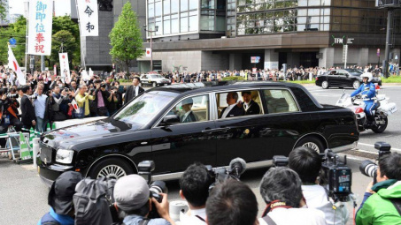 Khám phá hàng "thửa" Toyota dành riêng cho Tân Nhật hoàng trong lễ đăng quang