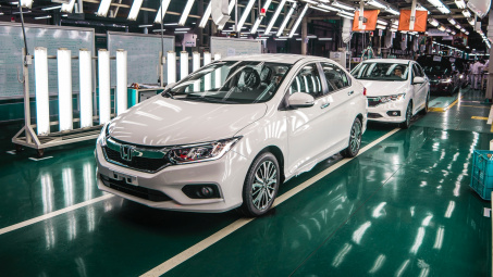 Nền công nghiệp xe hơi tại Mỹ đứng trước sự mất cân bằng sau quyết định của Tổng thống Donald Trump