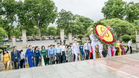 [Truyền hình Nhân dân] Lễ Báo công dâng Bác Kết quả 10 năm thực hiện CVĐ "Người Việt Nam ưu tiên dùng hàng Việt Nam" ngành Công Thương