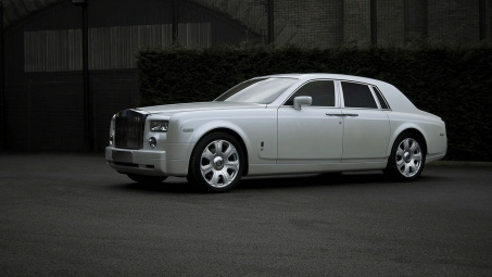 Chiếc xe Rolls-Royce và “đẳng cấp của sự điềm tĩnh”