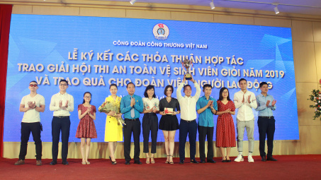 Tổ chức công đoàn phải là điểm tựa tinh thần cho người lao động