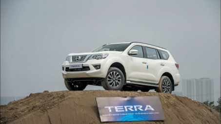 Bảng giá xe Nissan mới nhất, Terra giảm giá gần 30 triệu đồng