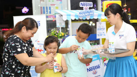 Nestlé Việt Nam chính thức ra mắt sữa nước ít đường uống liền