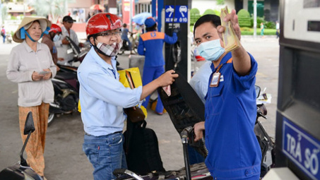 Giá xăng dầu giảm lần thứ 3 liên tiếp